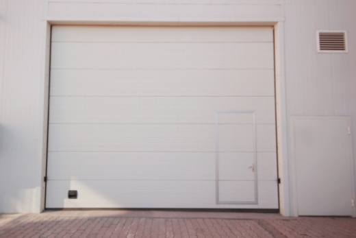 Maksimer energieffektiviteten med garageportisolering: En gør-det-selv-guide