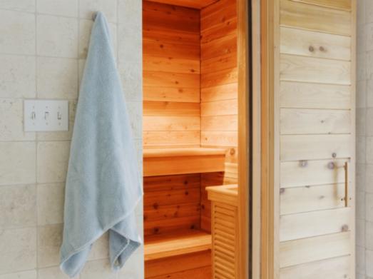 Oplev luksusen ved en indendørs sauna i dit hjem